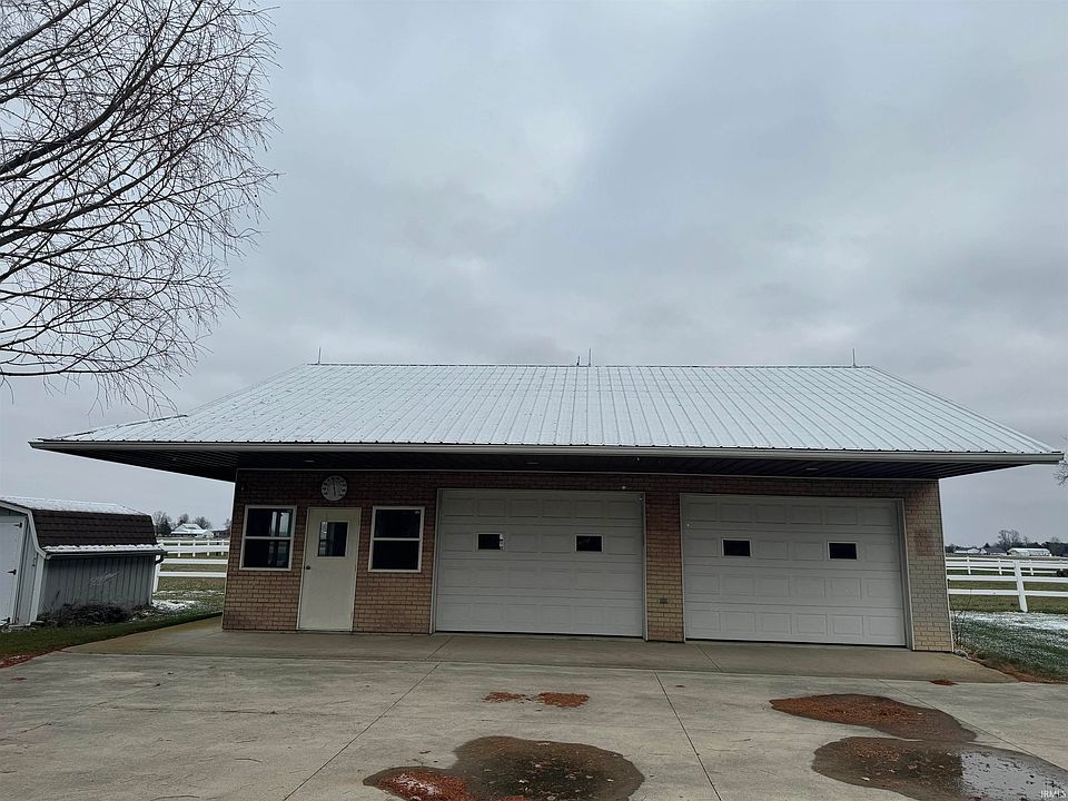 9312 Roberts Rd Woodburn,IN